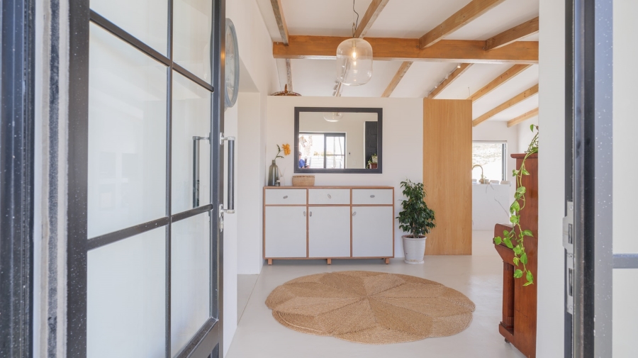 6 Bedroom Property for Sale in Agulhas Western Cape